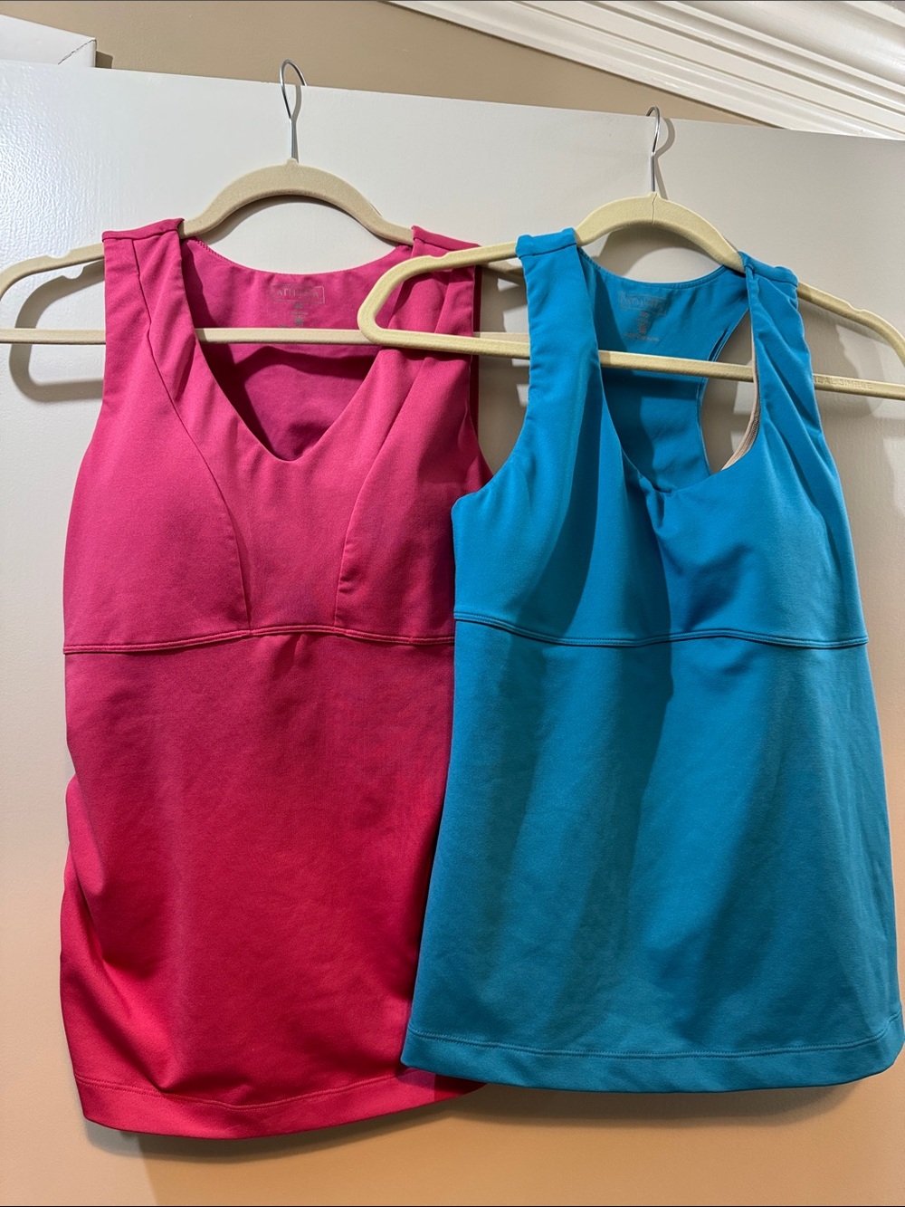 2 Athleta Performance Tanks 🩷🩵 with built-in bras, 36C